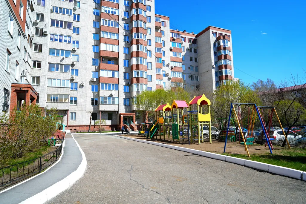 Панорамные апартаменты с видом на Иртыш