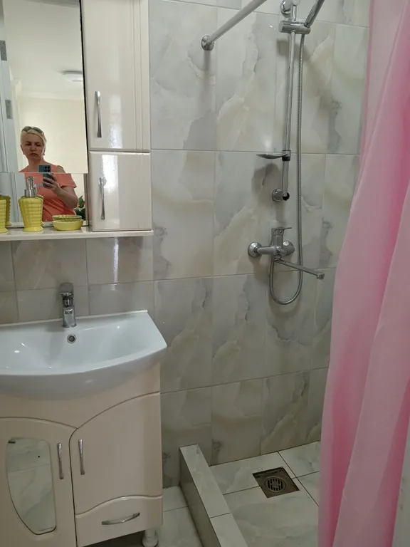 Шикарная огромная квартира с видом на море