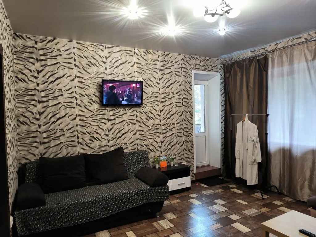 Отличная квартира с евроремонтом рядом с вокзалами