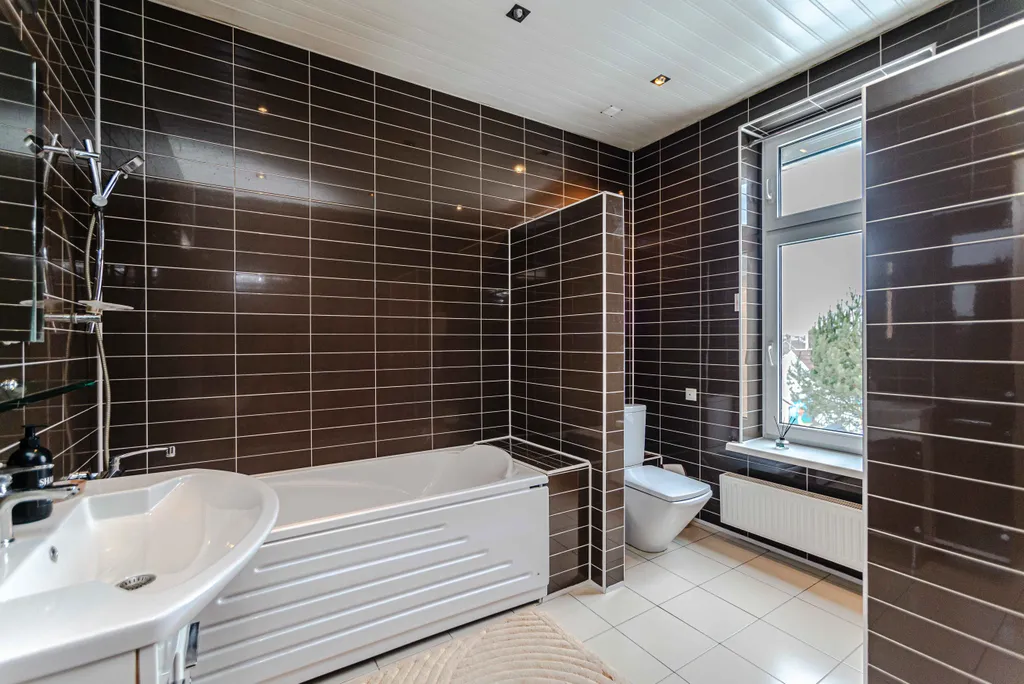 Коттедж Шикарный дом в Домодедово с бассейном и сауной — Юсупово