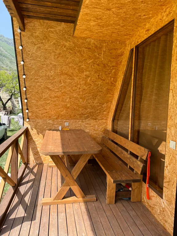 Уютный домик в горах в стиле А-фрейм