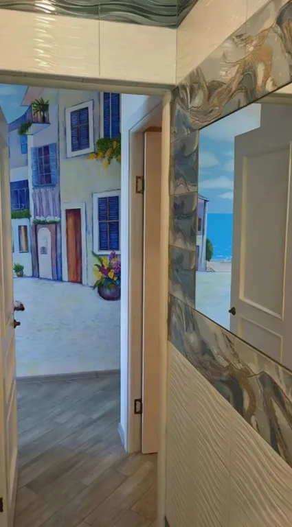 Апартаменты с видом на море, расписными стена и отдельной спальней