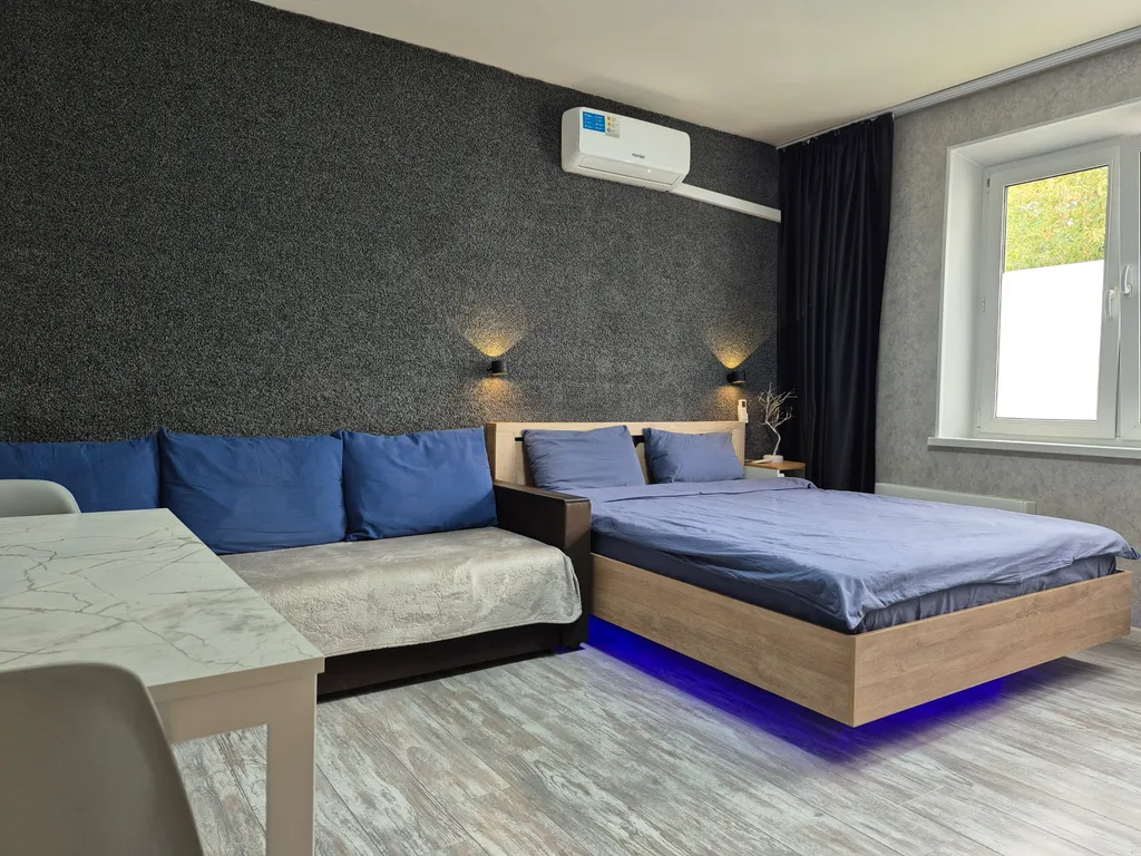 Апартаменты с кондиционером и большим тв в центре города на Теплотехе