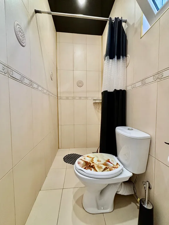 Уютный номер с удобствами в гостевом доме