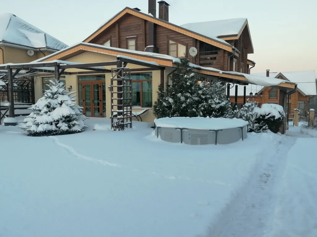 Коттедж рядом с городом