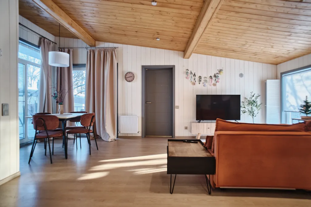 Медовый - дом с баней и чаном