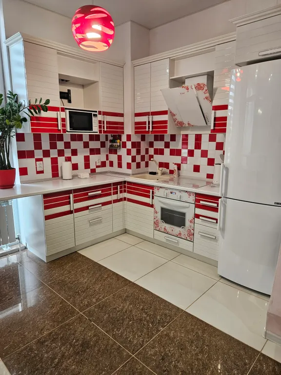 Уютная квартира в самом центре  города, в парке