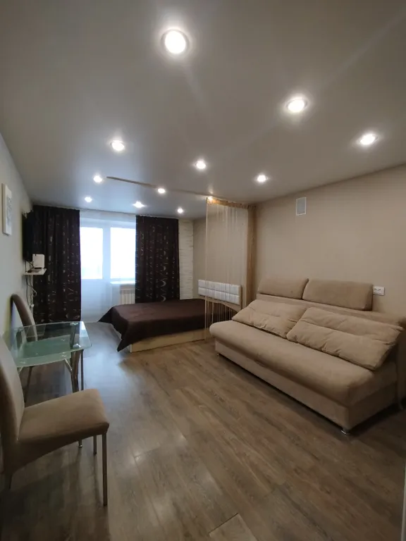 Уютная квартира рядом с ТЦ Изумрудный город — аренда посуточно в Томск