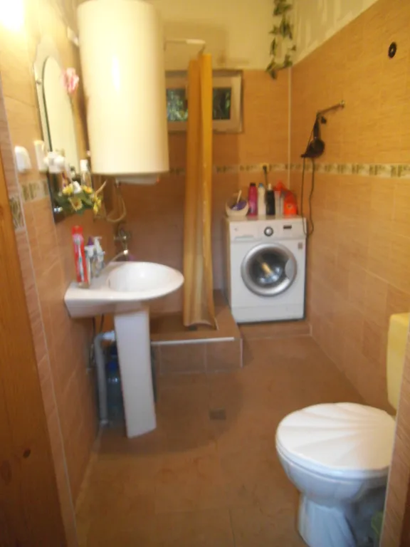 Уютная комната рядом с морем