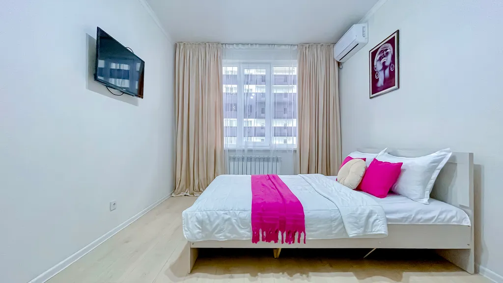 Квартира находится в центре в жилом комплексе атлант