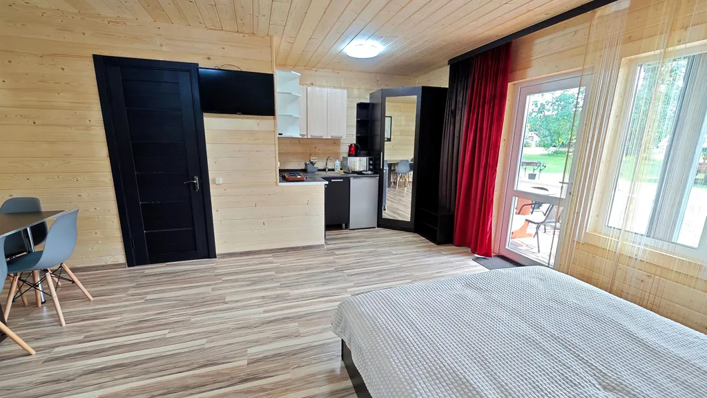 Любимый домик-студия люкс с собственной террасой и отдельным входом