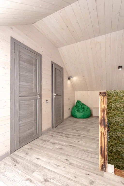 Барнхаус с панорамным видом на лес