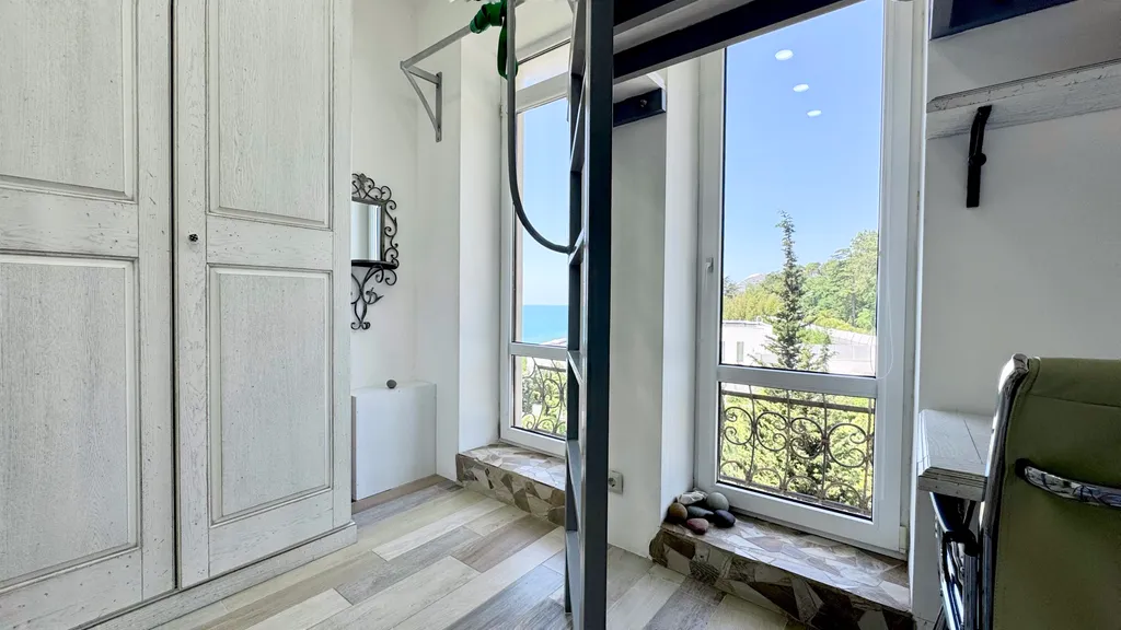 Евро 3-комнатная квартира дизайнера в 100 м от моря Я на Море