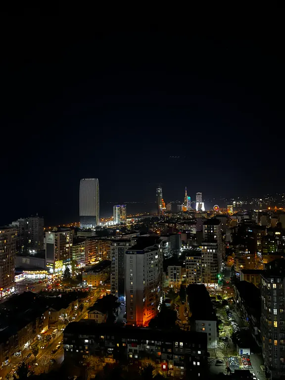 Квартира Апартаменты с шикарными видами и отдельной спальней — Батуми