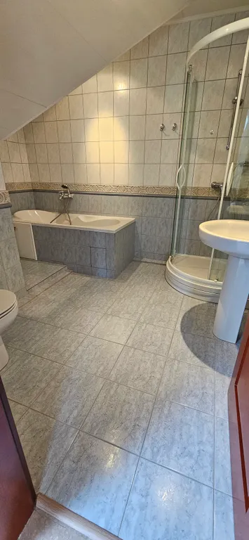 Двухуровневая квартира у озера Тихое