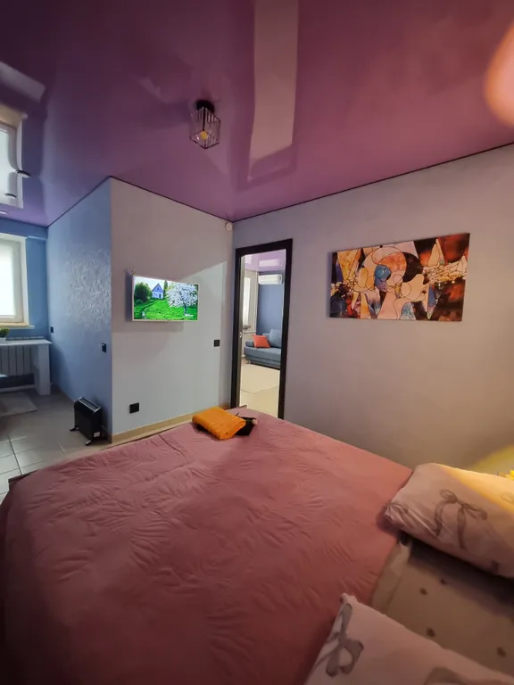 Квартира Шикарные апартаменты в центре Нефтяников, напротив Политеха — Омск