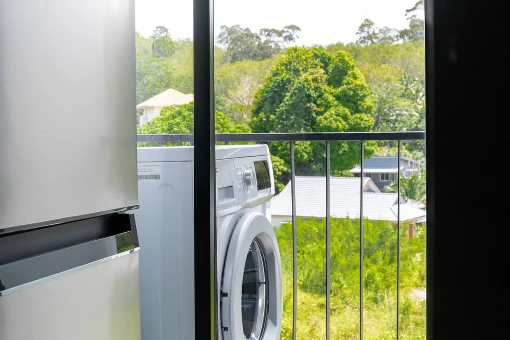 Great Hill NaiYang Tropic View