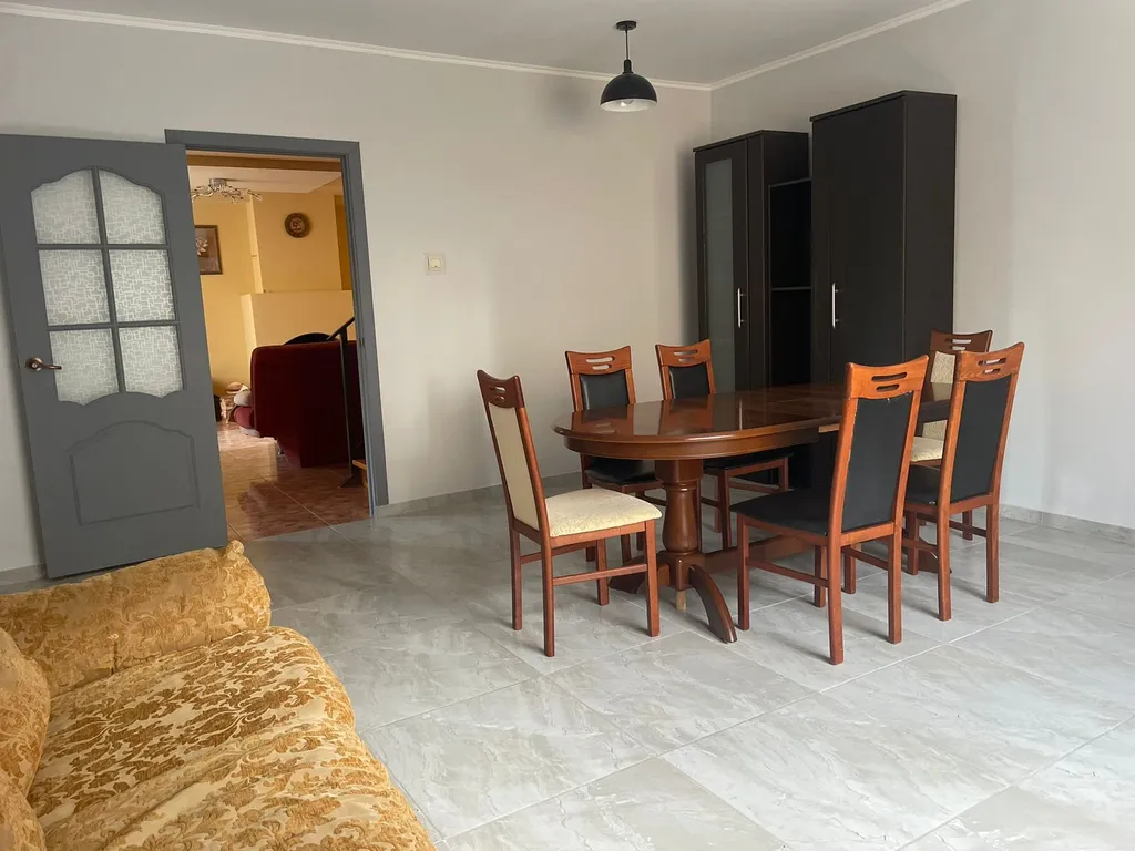 Уютный дом в центре города