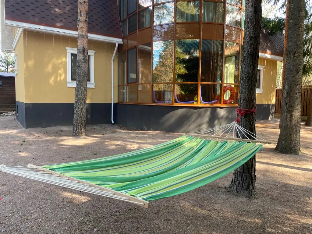 Коттедж с теплым бассейном и баней на дровах