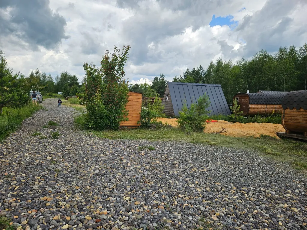 Треугольный дом с баней и чаном