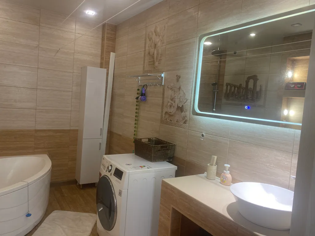 Дом в красивом районе