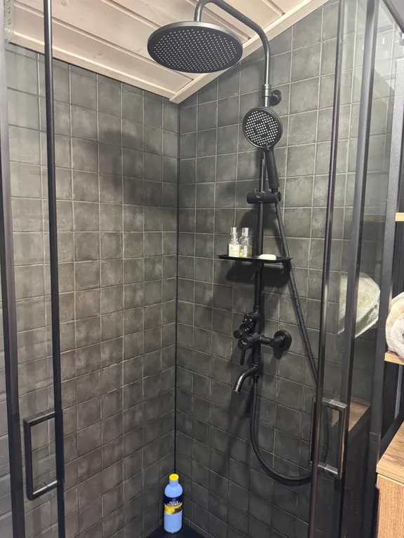 Коттедж Домик на поляне — Светлое