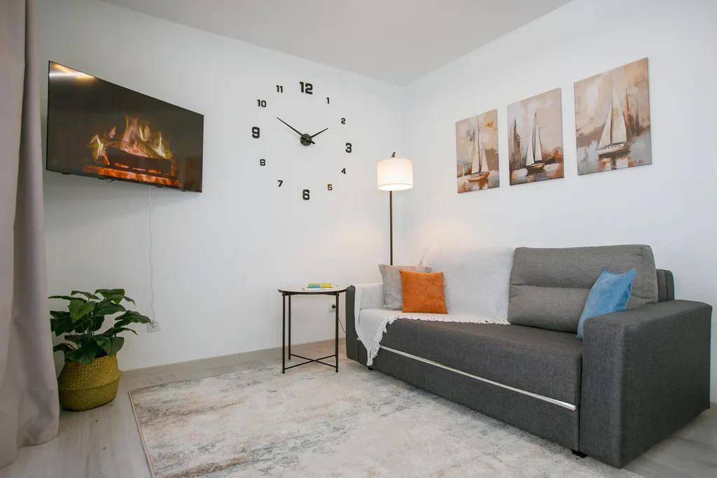 Стильная квартира с балконом в ЖК Новая жизнь у ж/д вокзала