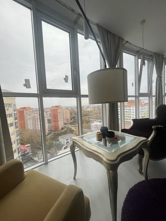 Чудесная квартира с панорамным видом на город