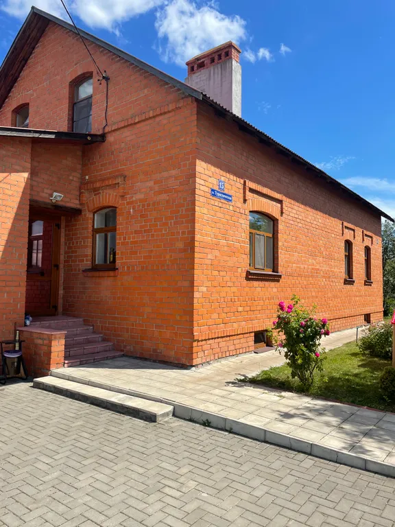 Просторные апартаменты с беседкой