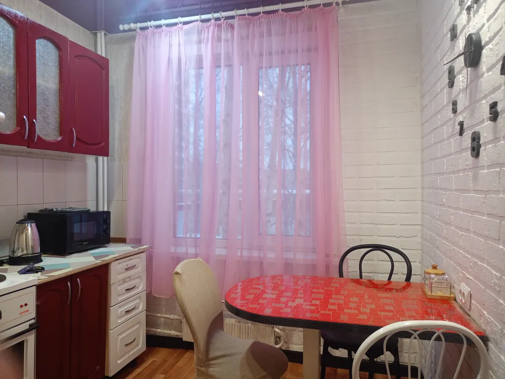 Квартира в центре города с большой двуспальной кроватью