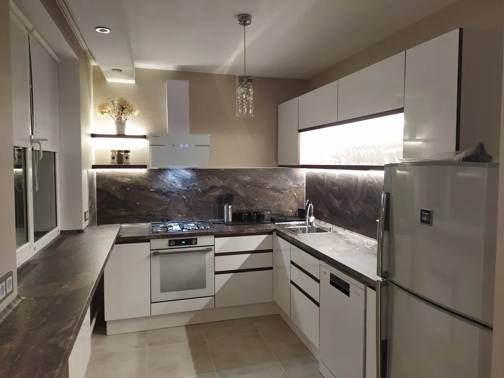 3-комнатная квартира в доме с видом на горы и море