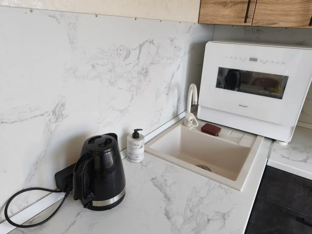 Уютная квартира с огромной кроватью на Металлургов