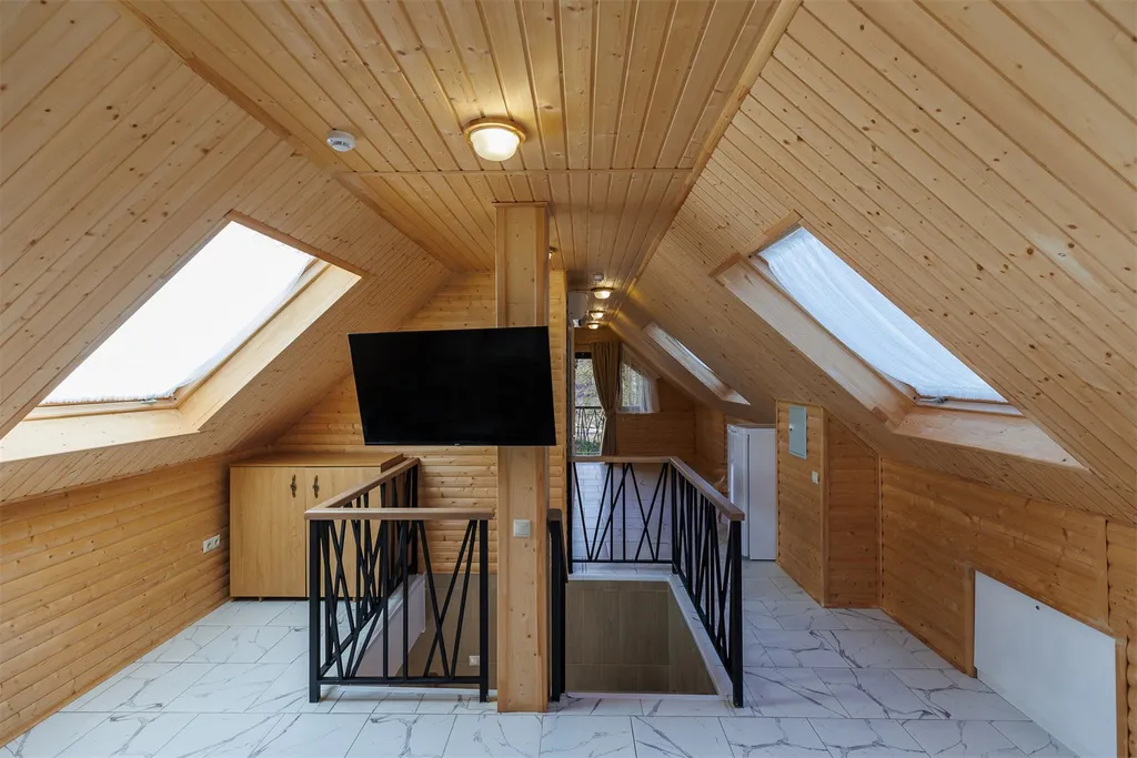 Двухэтажный коттедж, бассейн