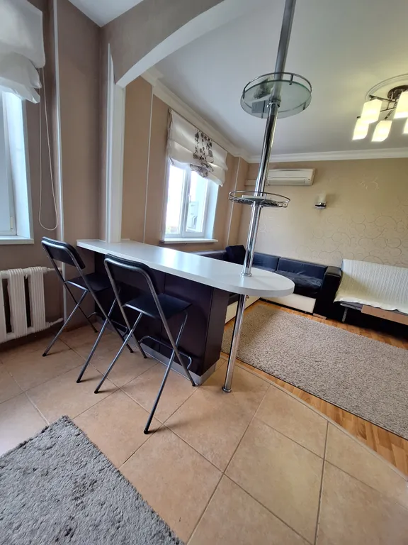 Квартира недалеко от ярмарки, стадиона и вокзала