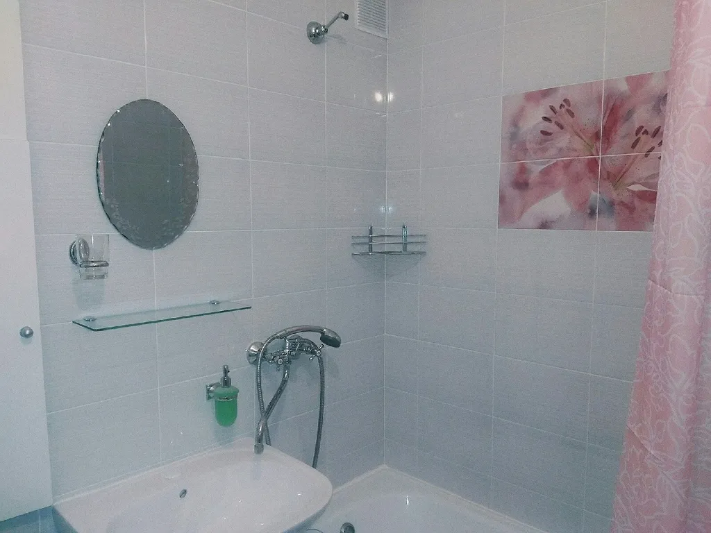 Уютная квартира на проспекте Стачки