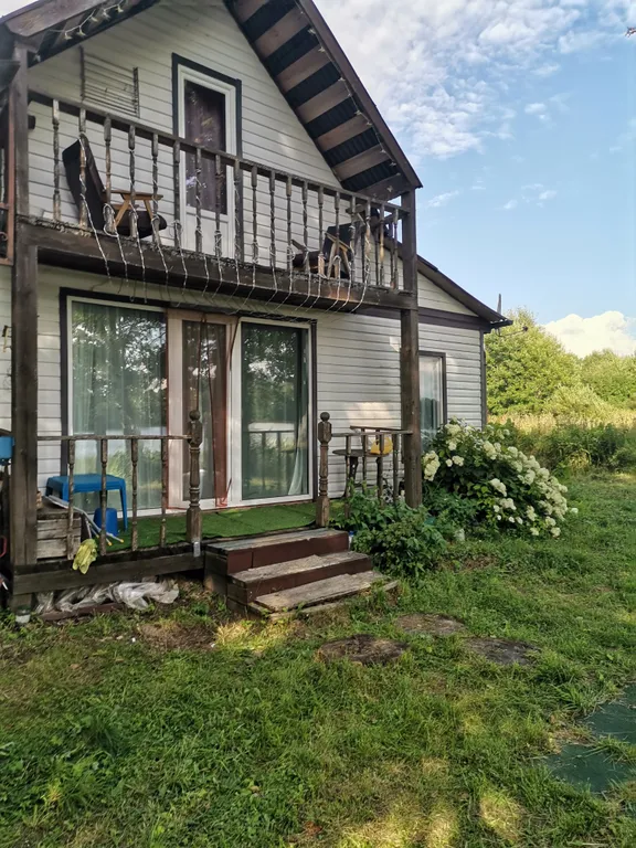 Коттедж Уютный Домик Пряник на берегу озера рядом с лесом — Сланцы