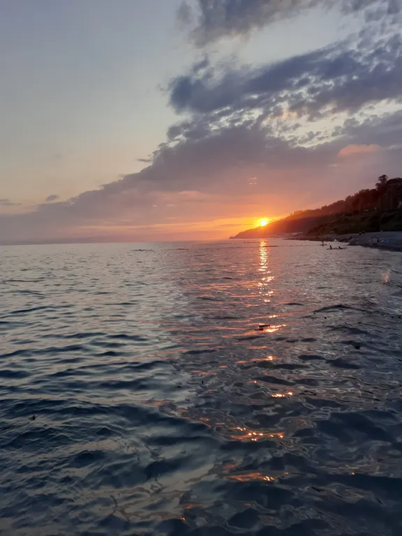 Комната с атмосферным видом море