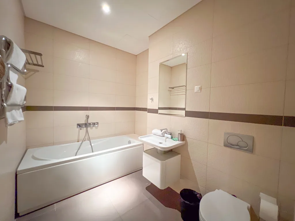 Угловые 3-комнатные апартаменты в Москва сити на 52 этаже