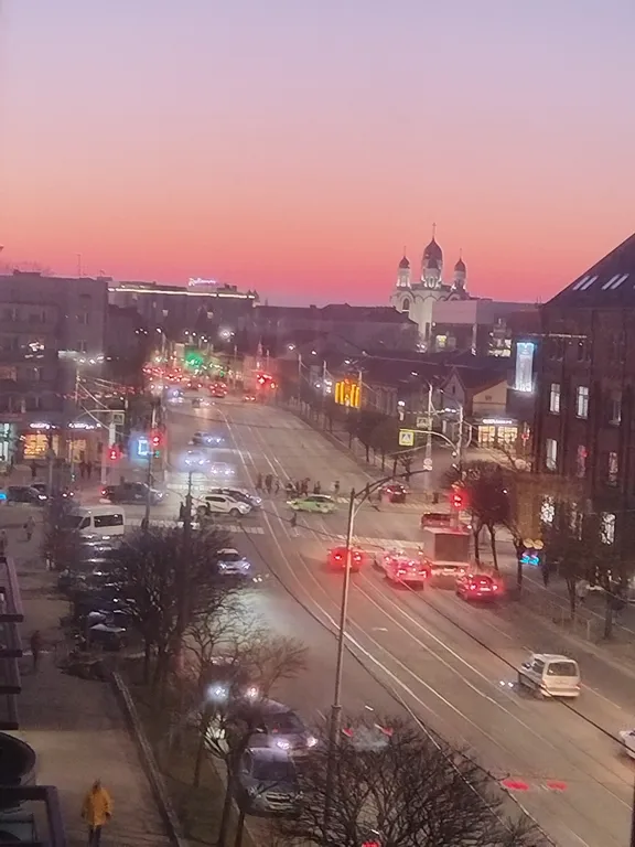 Квартира 3-х комнатная квартира в центре с видом на Верхнее озеро — Калининград