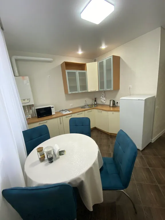 Квартира Квартира в центре — Элиста