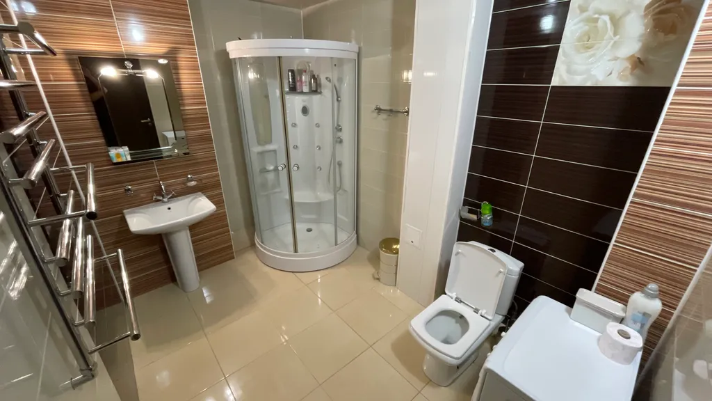 Уютная квартира с видом на город и горы