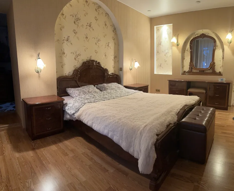 Уютная квартира в доме на берегу озера Разлив