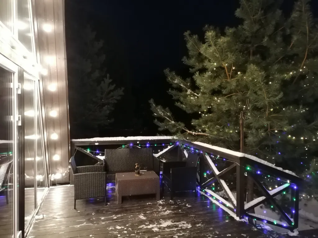 Романтический отдых в доме на границе с лесом