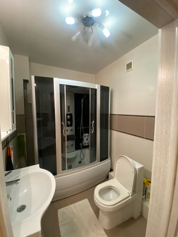 Квартира Трёхкомнатная квартира — Калининград