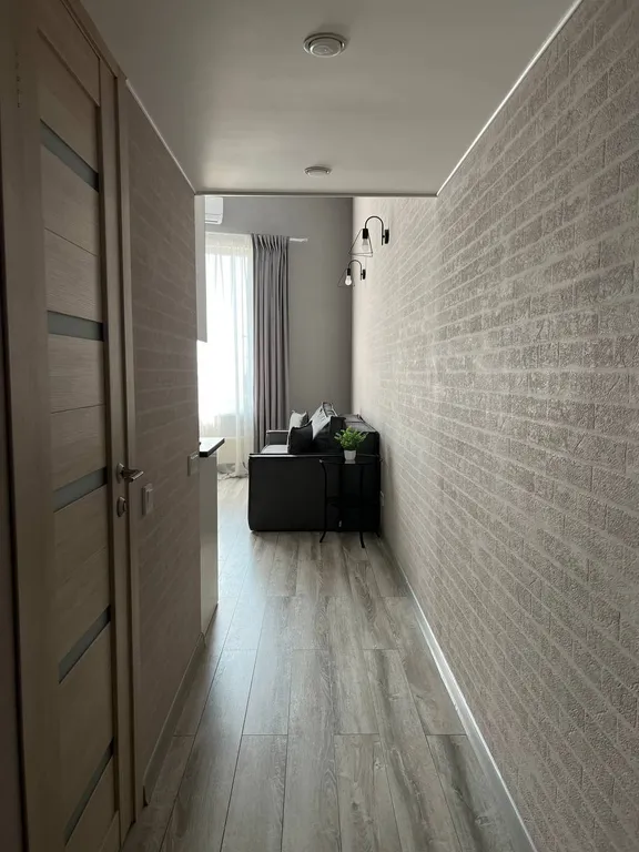 Уникальные апартаменты с выходом на кровлю ТЦ Галерея