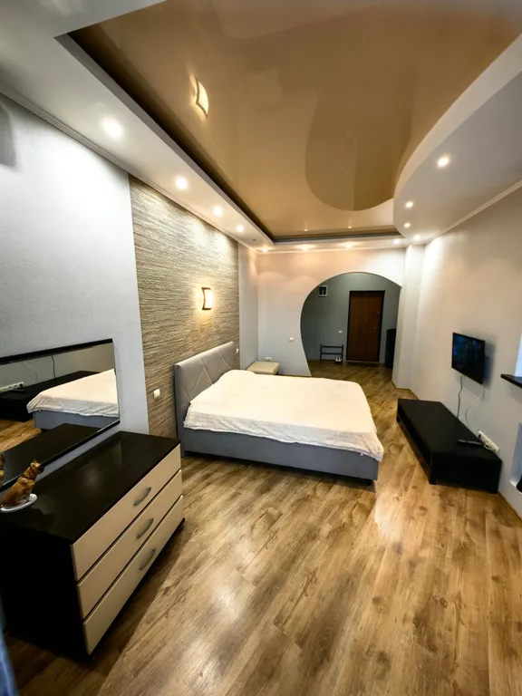 Квартира Просторная однокомнатная квартира с частичным видом на Волгу — Самара