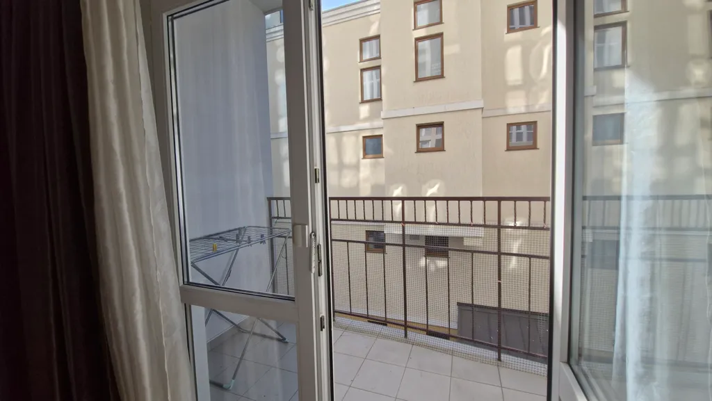 Просторная 2-комнатная квартира с двумя балконами