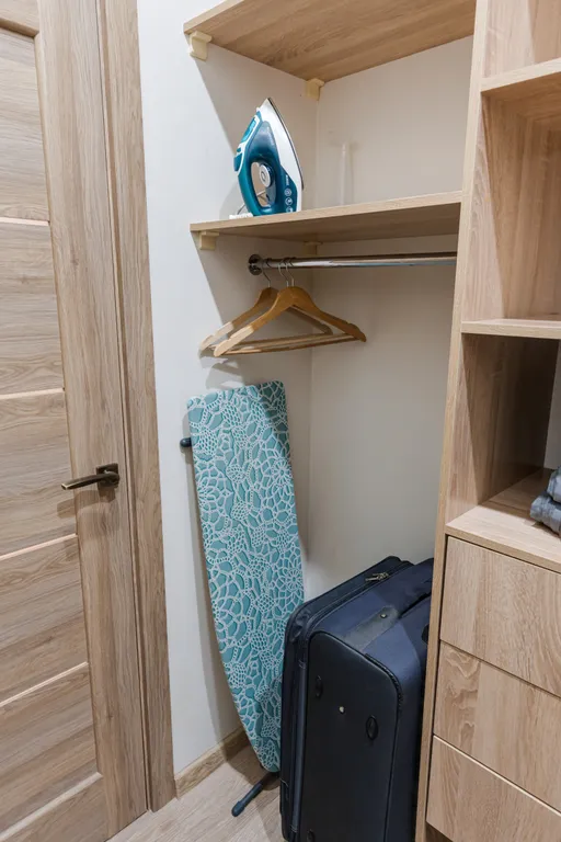 Двушка в центре до 6 человек отчетные документы, ориентир башня париж