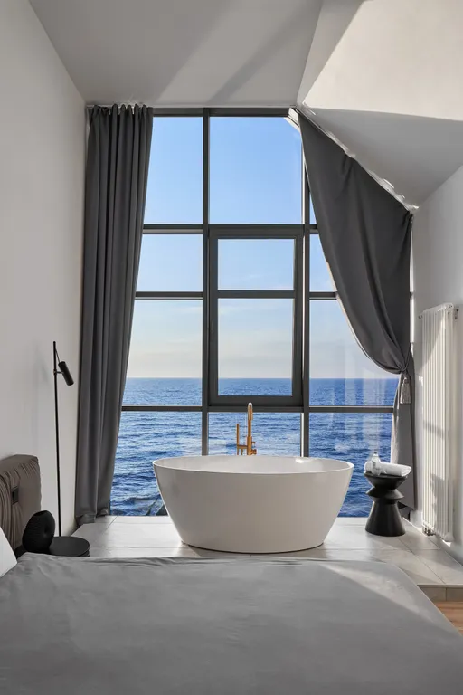 Eleven Aparts с лучшим видом на море!