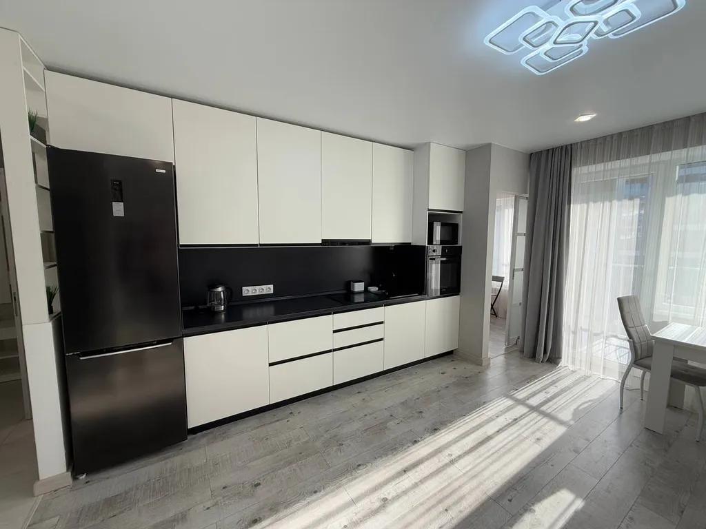 Стильная евродвушка, вид на горы, балкон